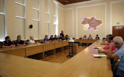 06 серпня 2025 року відбулось засідання регіональної координаційної ради з питань ґендерної політики, протидії торгівлі людьми та запобігання домашньому насильству, яке проводив заступник голови обласної державної адміністрації, голова координаціної ради Роман Романюк.