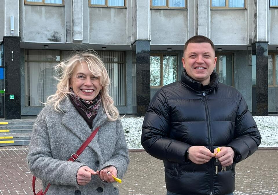 Оновлення автопарку шкільних автобусів громадам Волині