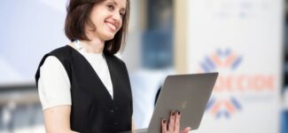 Один із центрів уваги команди шкільної освіти — педагог і його професійне зростання. Саме тому у листопаді минулого року ми запустили політику «Гроші ходять за вчителем».